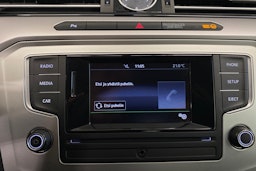 harmaa Volkswagen Passat 2015 kuva 17.
