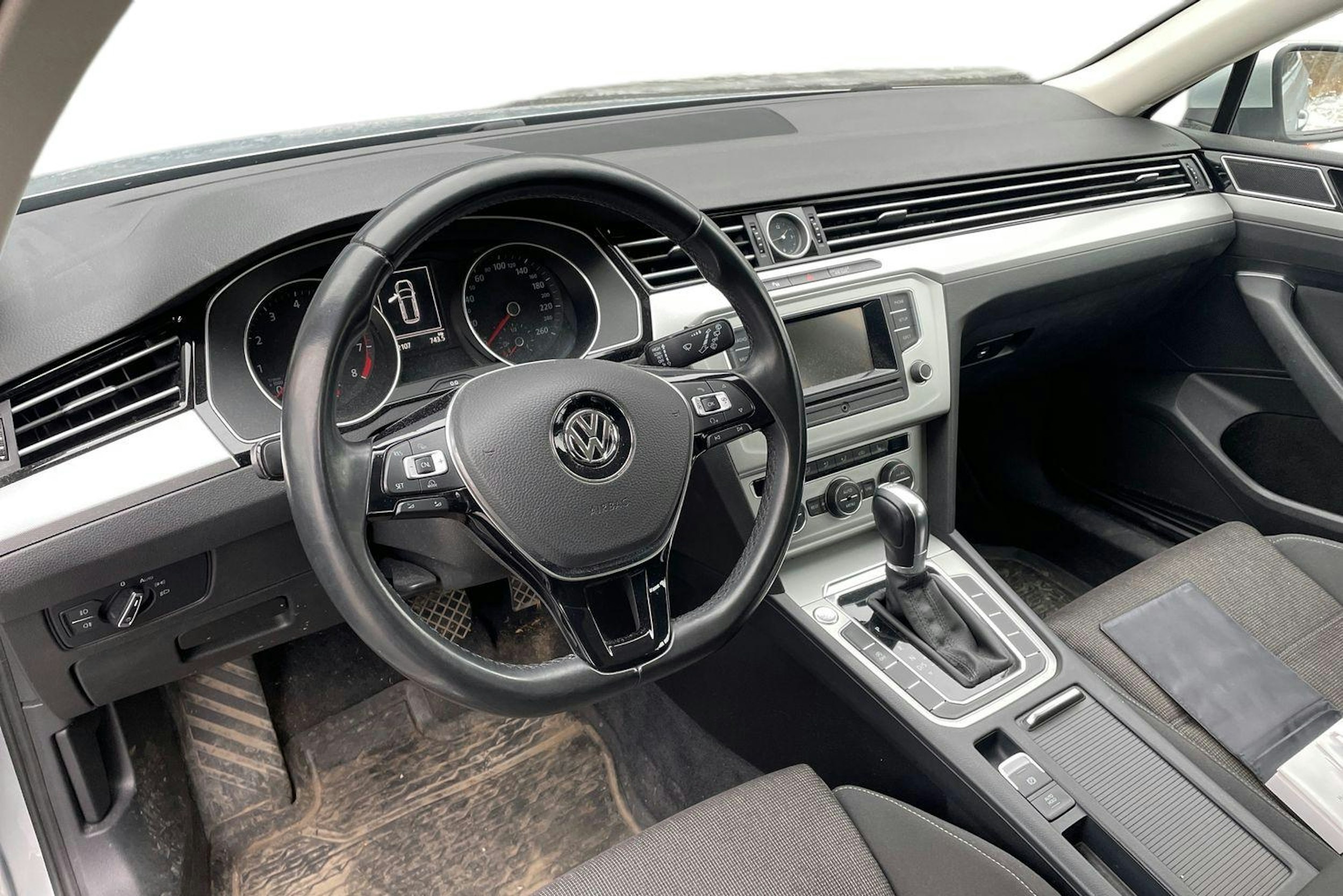 hopea Volkswagen Passat 2015 kuva 3.