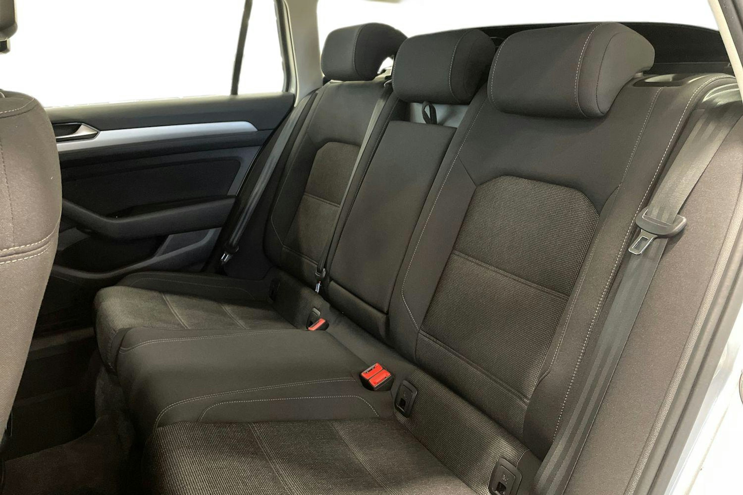 hopea Volkswagen Passat 2016 kuva 8.