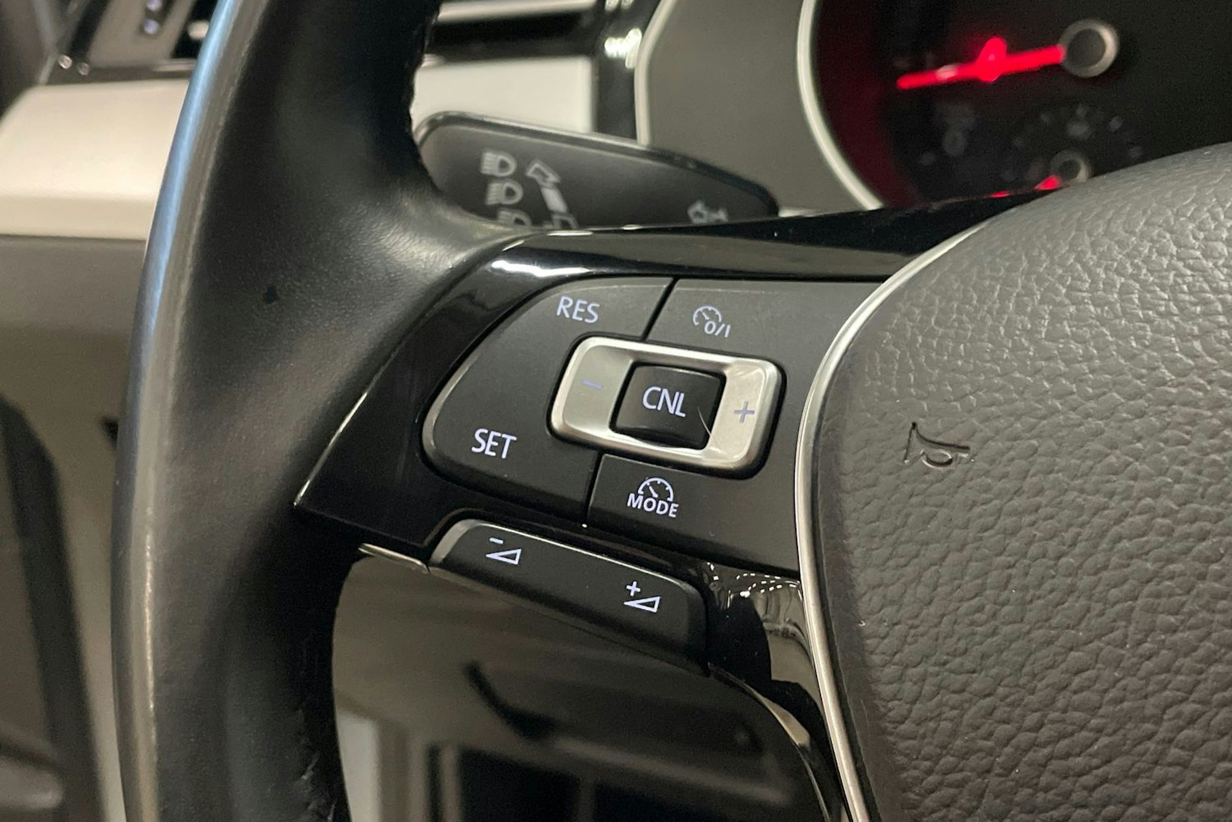 hopea Volkswagen Passat 2016 kuva 13.