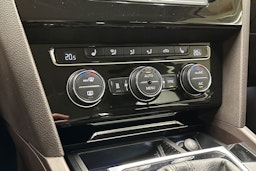 harmaa Volkswagen Passat 2015 kuva 23.