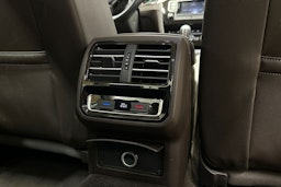 harmaa Volkswagen Passat 2015 kuva 31.