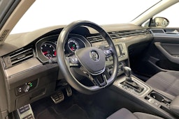 ruskea (beige) Volkswagen Passat 2015 kuva 7.