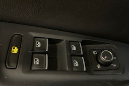 ruskea (beige) Volkswagen Passat 2015 kuva 33.