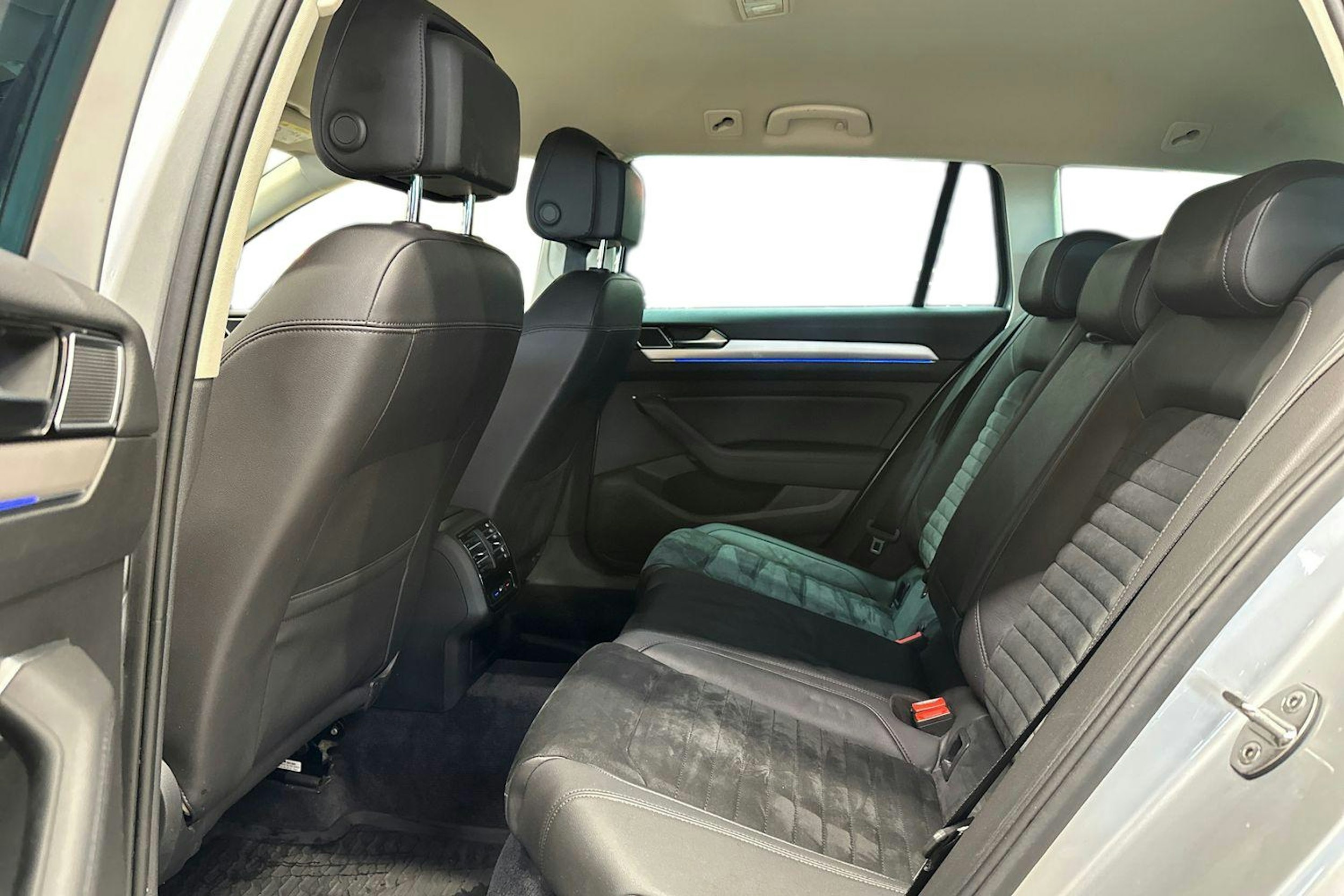 hopea Volkswagen Passat 2015 kuva 10.