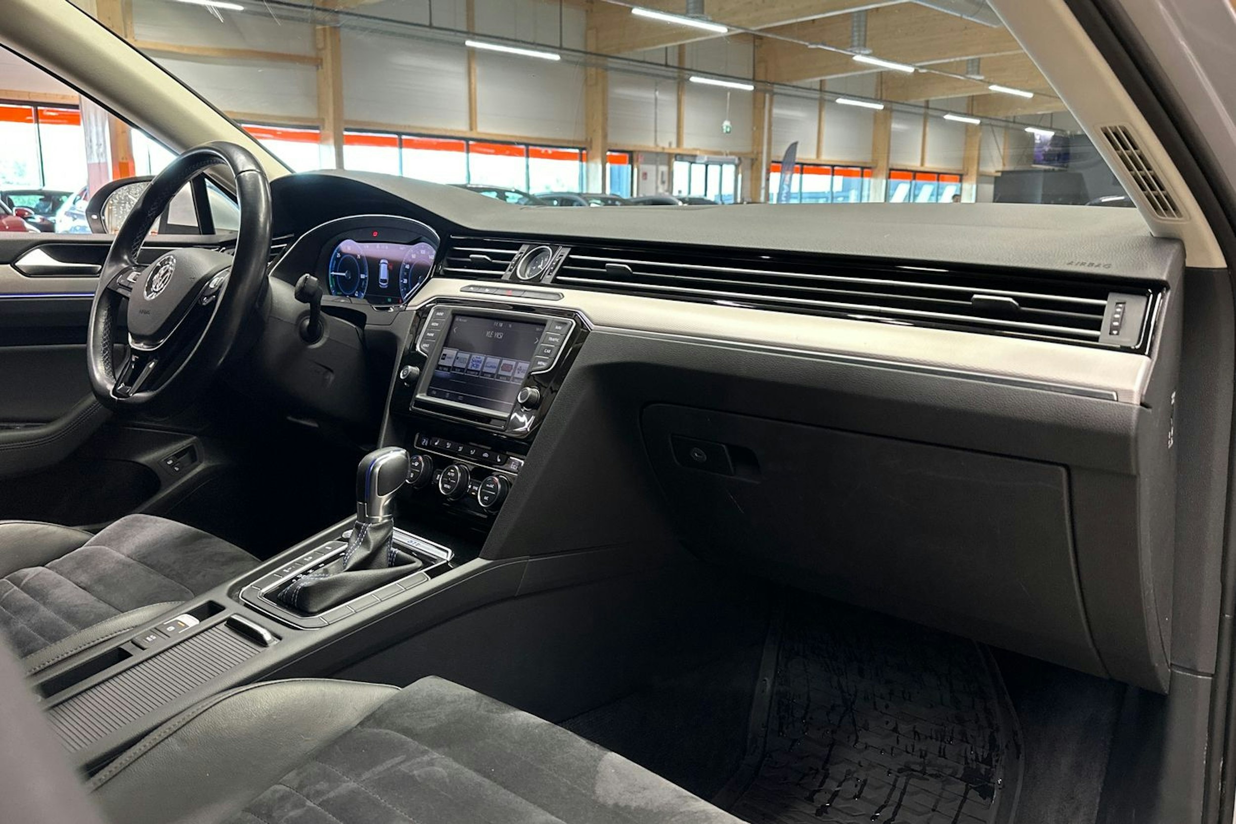 hopea Volkswagen Passat 2015 kuva 14.