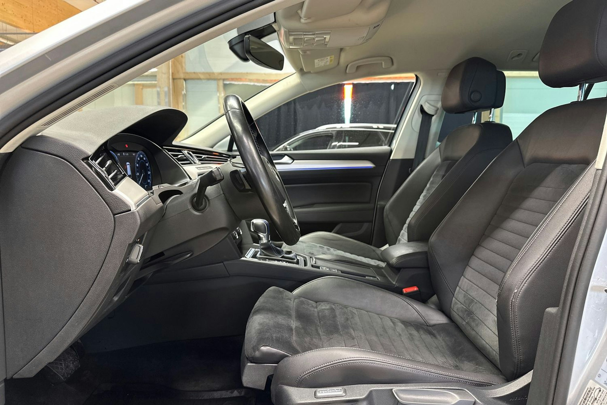 hopea Volkswagen Passat 2015 kuva 17.