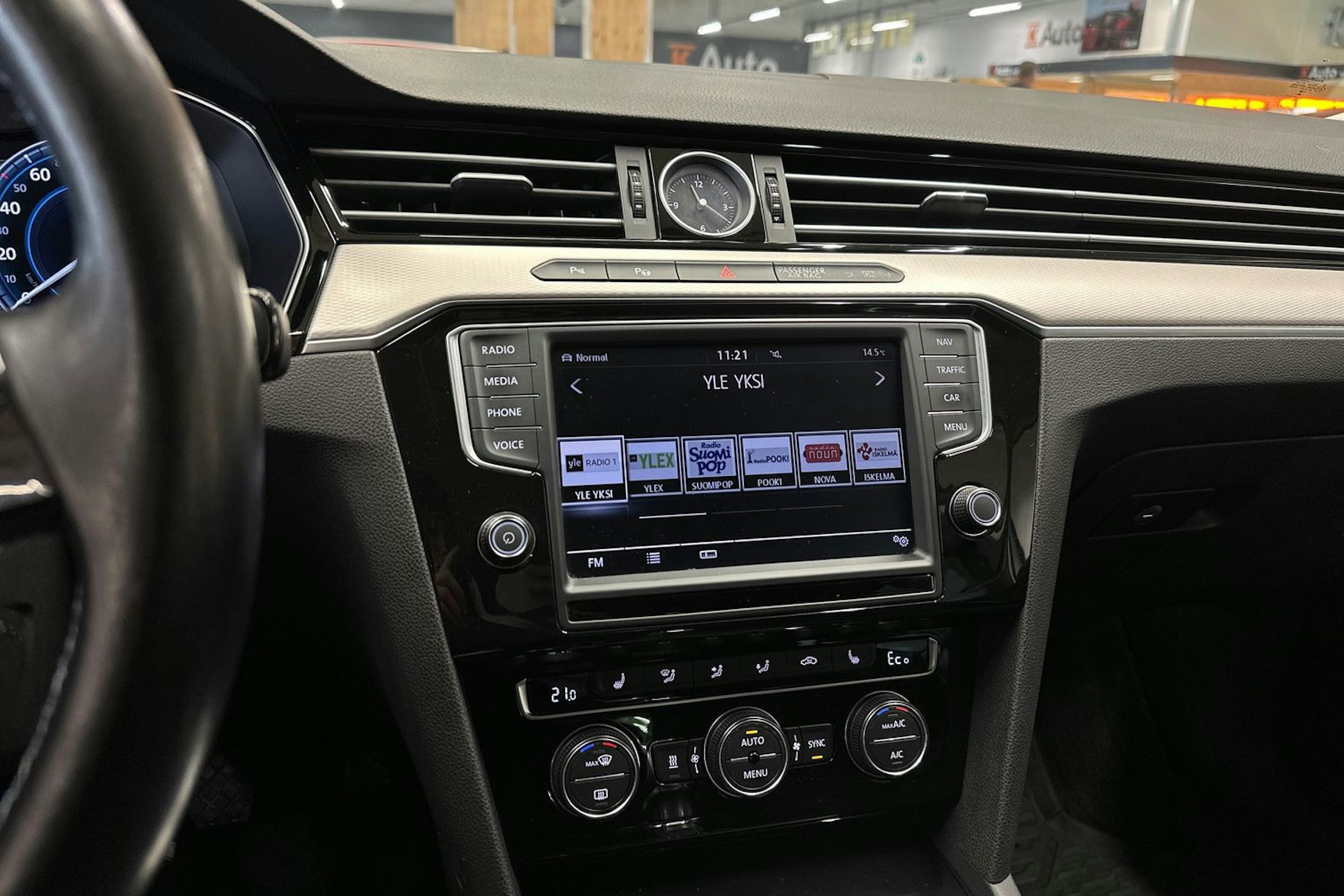 hopea Volkswagen Passat 2015 kuva 23.