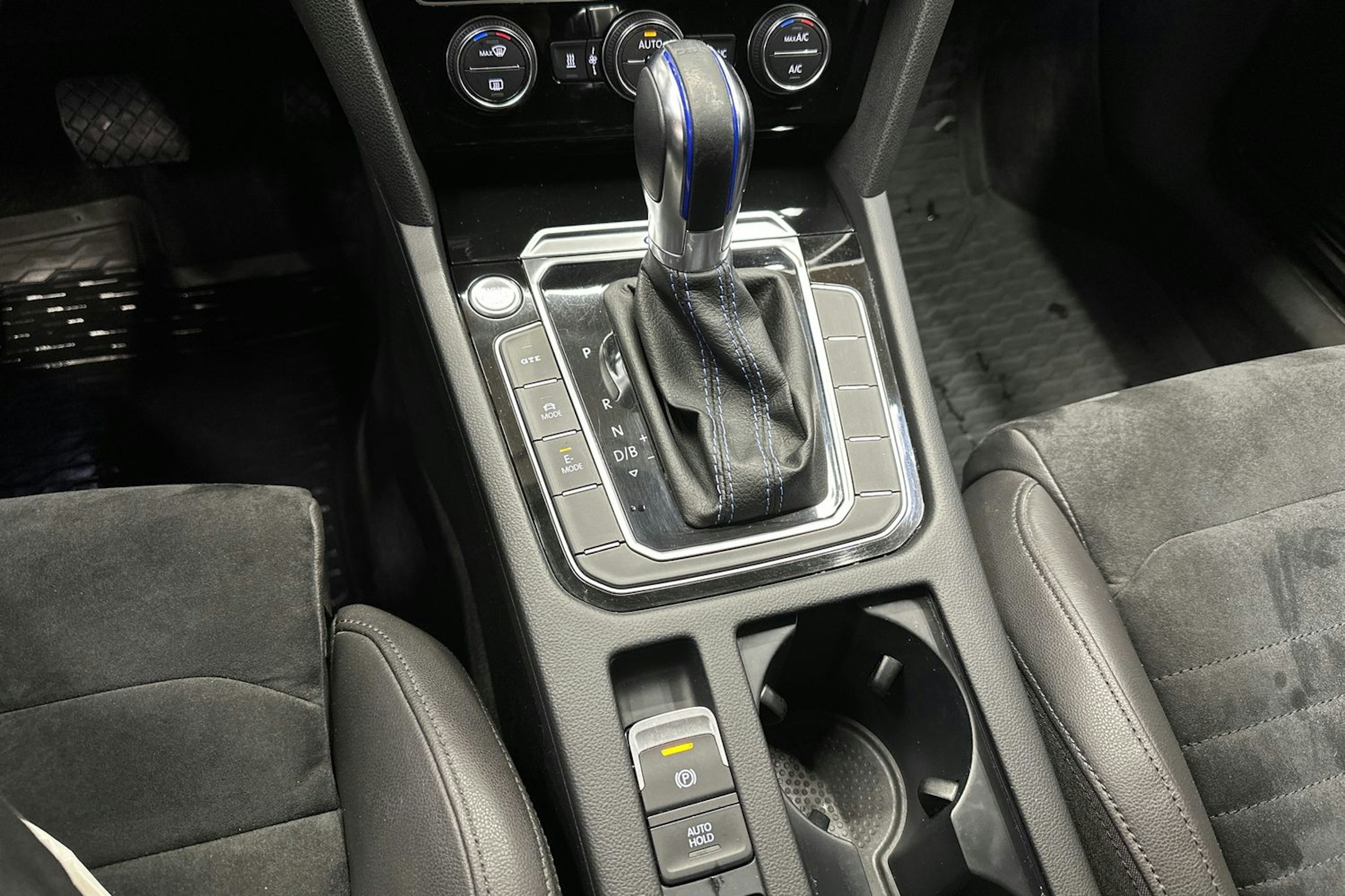 hopea Volkswagen Passat 2015 kuva 24.