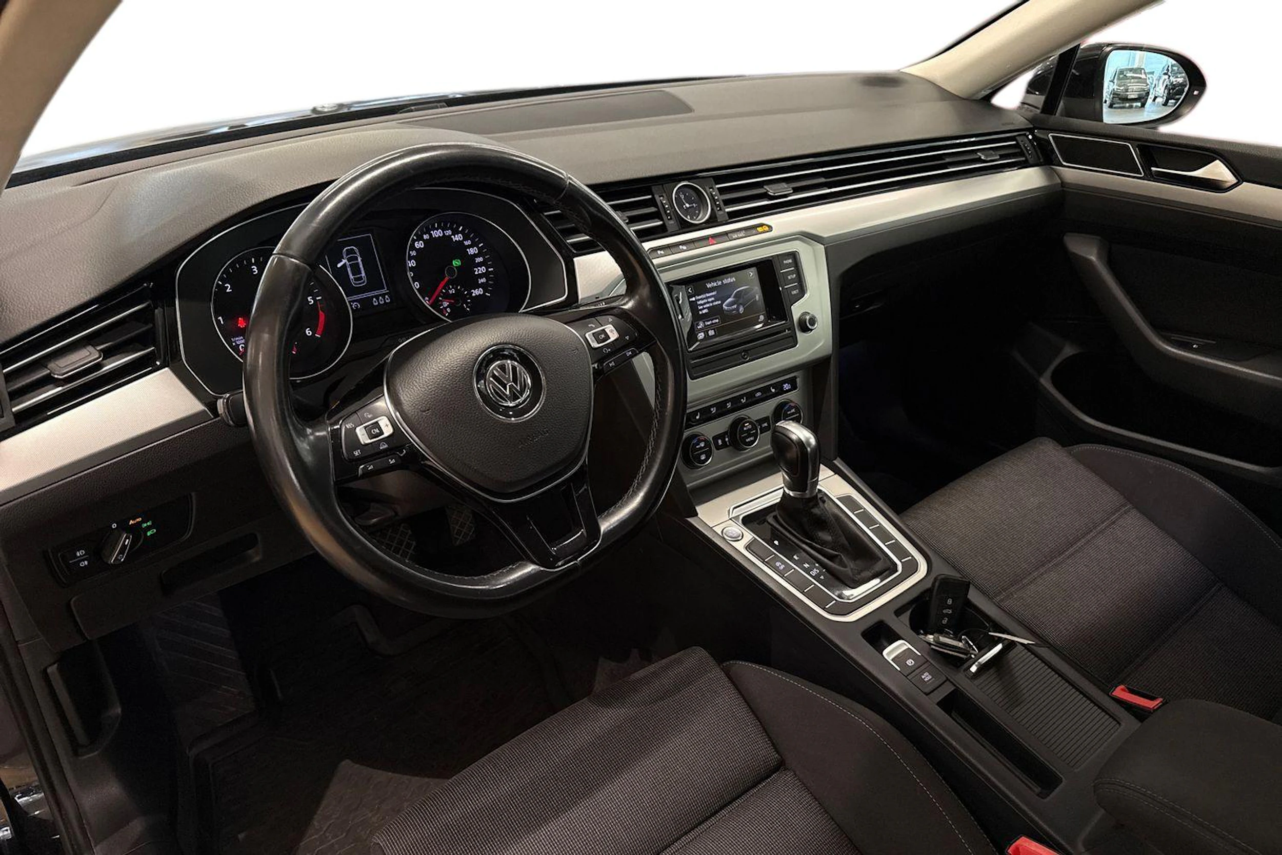 Musta Volkswagen PASSAT 2015 kuva 6.