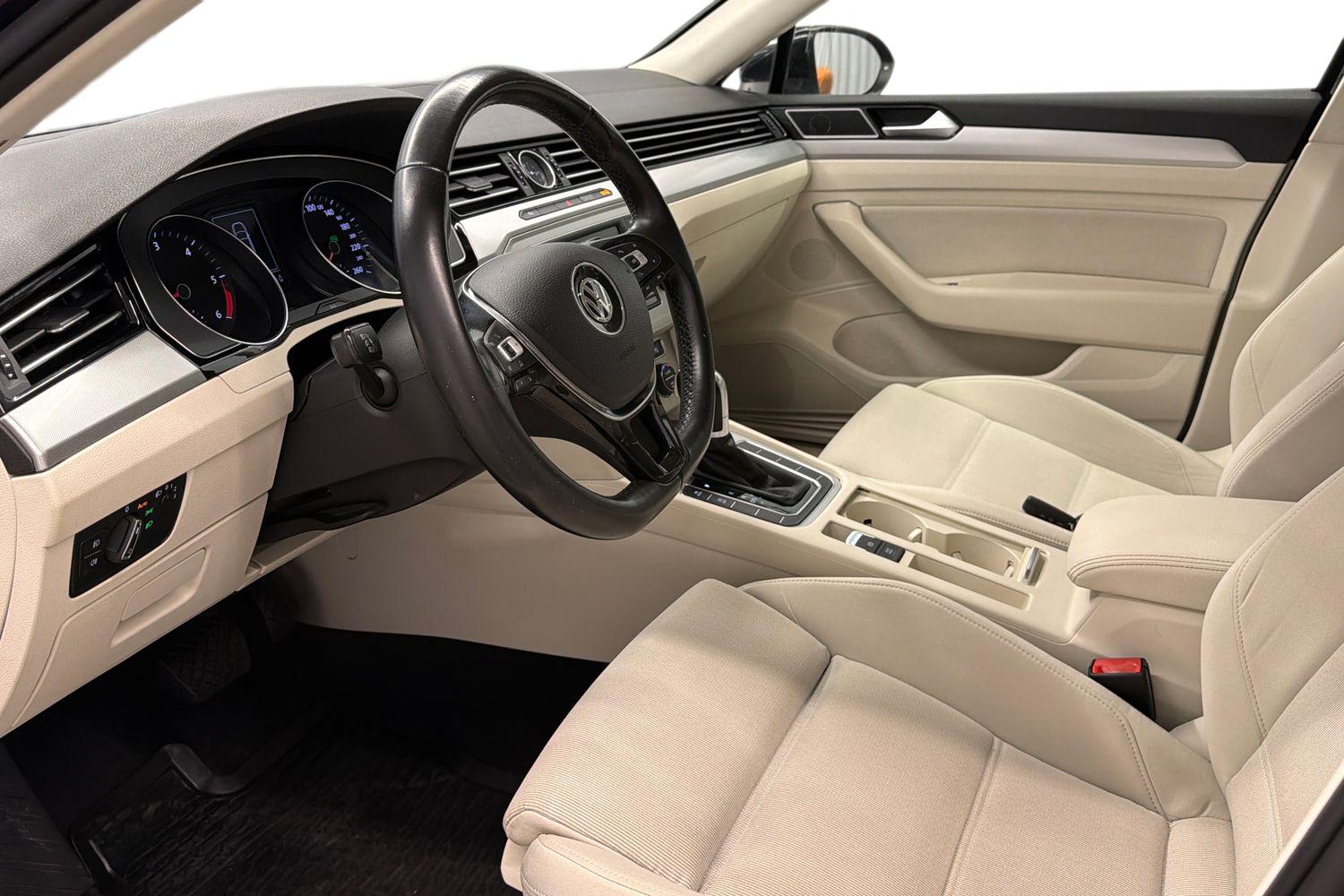 Volkswagen Passat 2015, bild 6/25