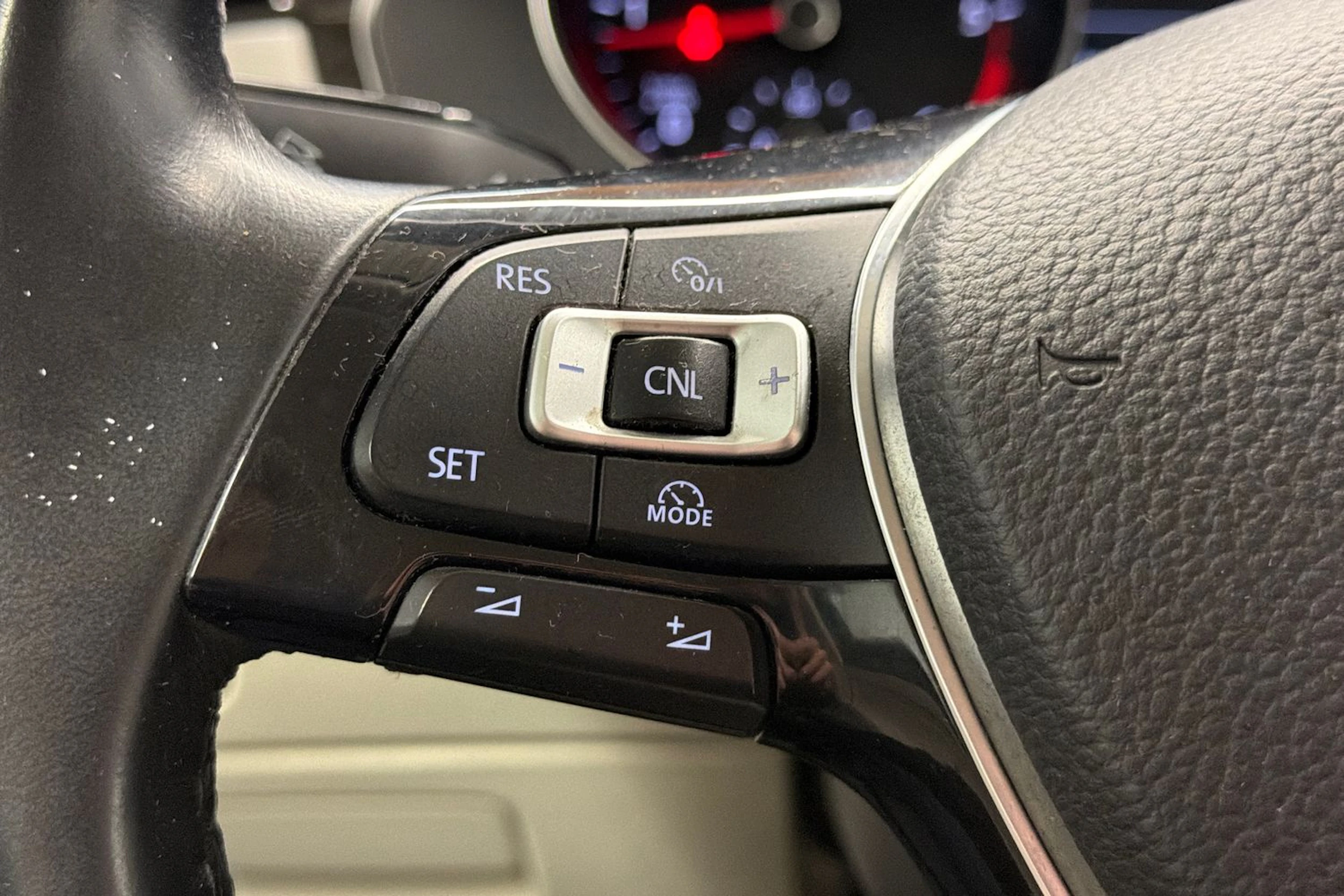 musta Volkswagen Passat 2015 kuva 13.