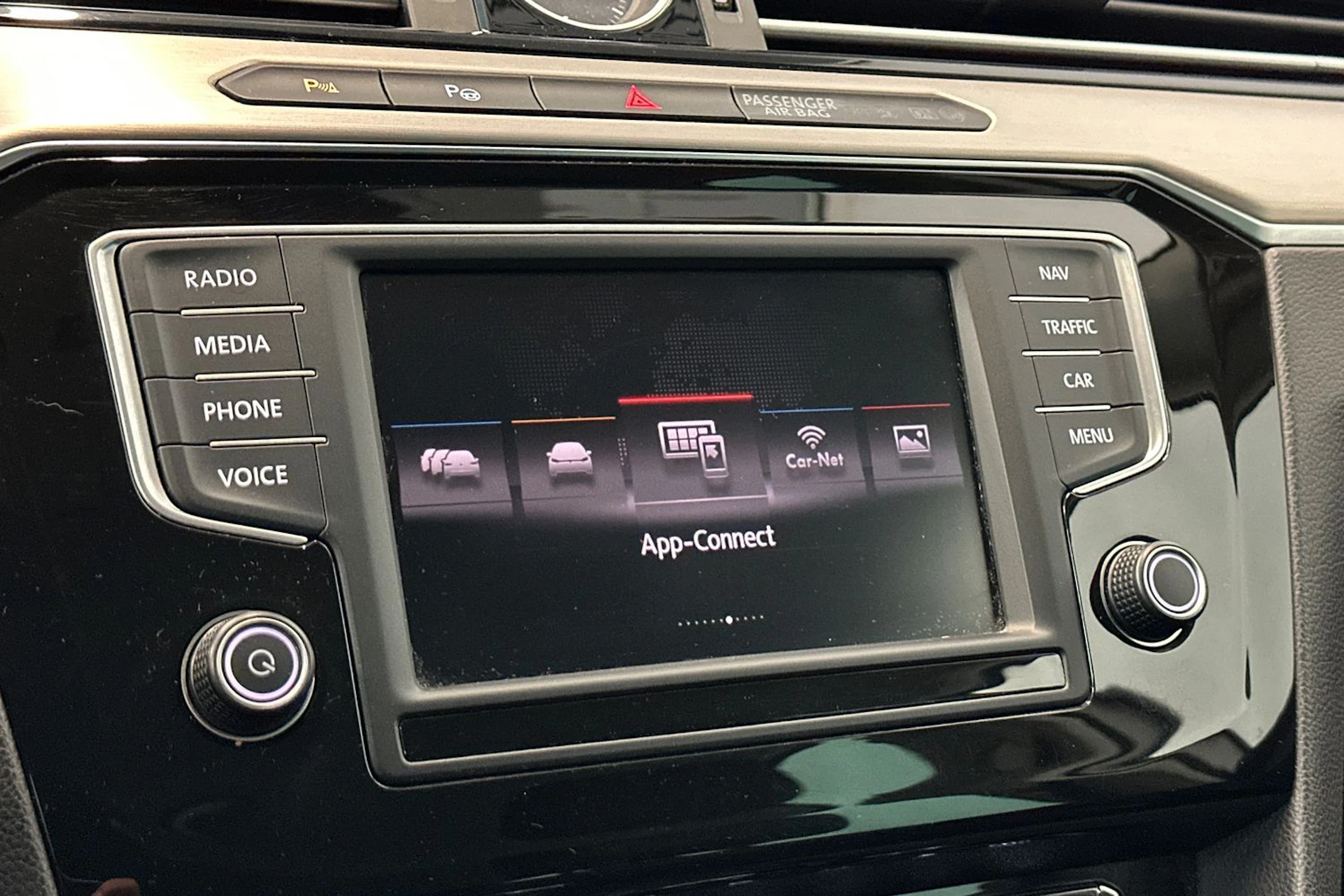 valkoinen Volkswagen Passat 2016 kuva 21.