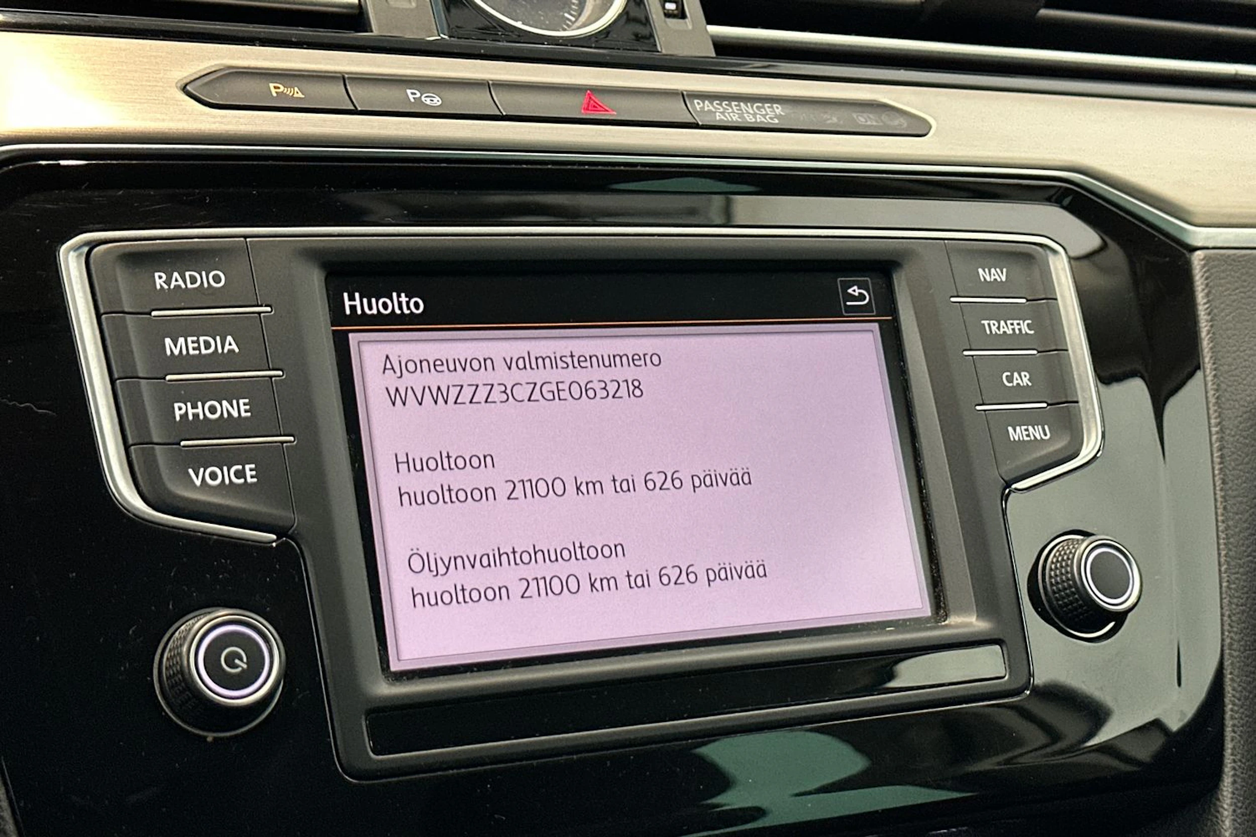 valkoinen Volkswagen Passat 2016 kuva 22.