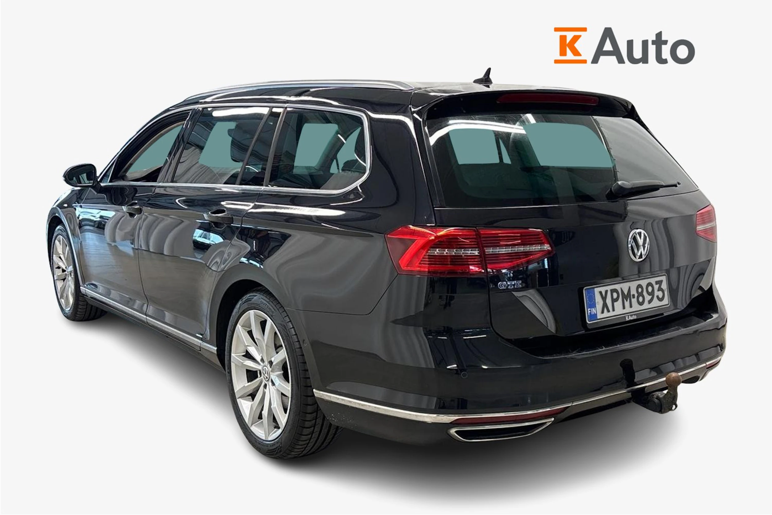 musta Volkswagen Passat 2015 kuva 2.