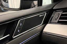 musta Volkswagen Passat 2016 kuva 16.