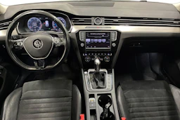 Valkoinen Volkswagen PASSAT 2015 kuva 7.
