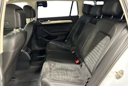 Valkoinen Volkswagen PASSAT 2015 kuva 8.