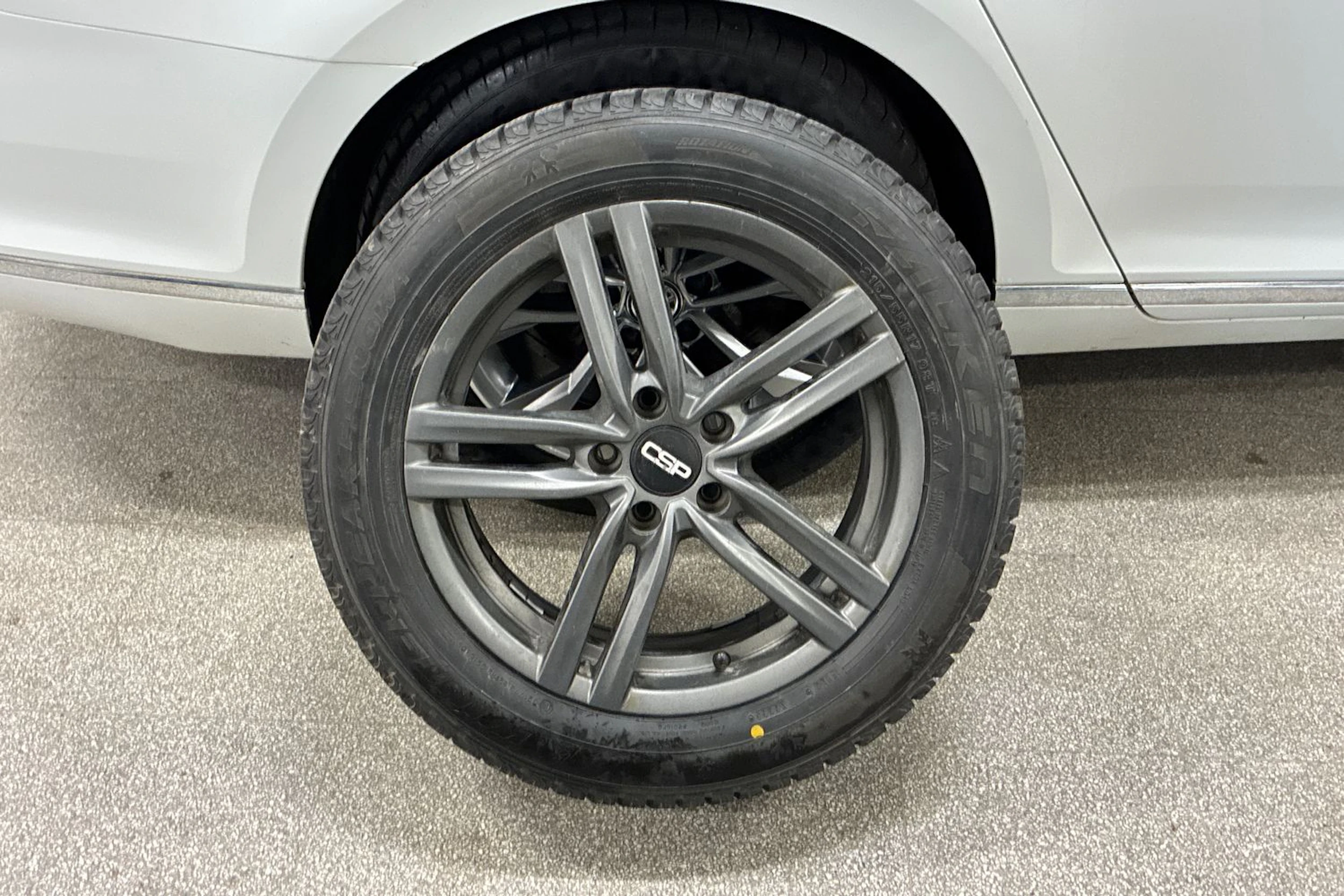 Valkoinen Volkswagen PASSAT 2015 kuva 10.