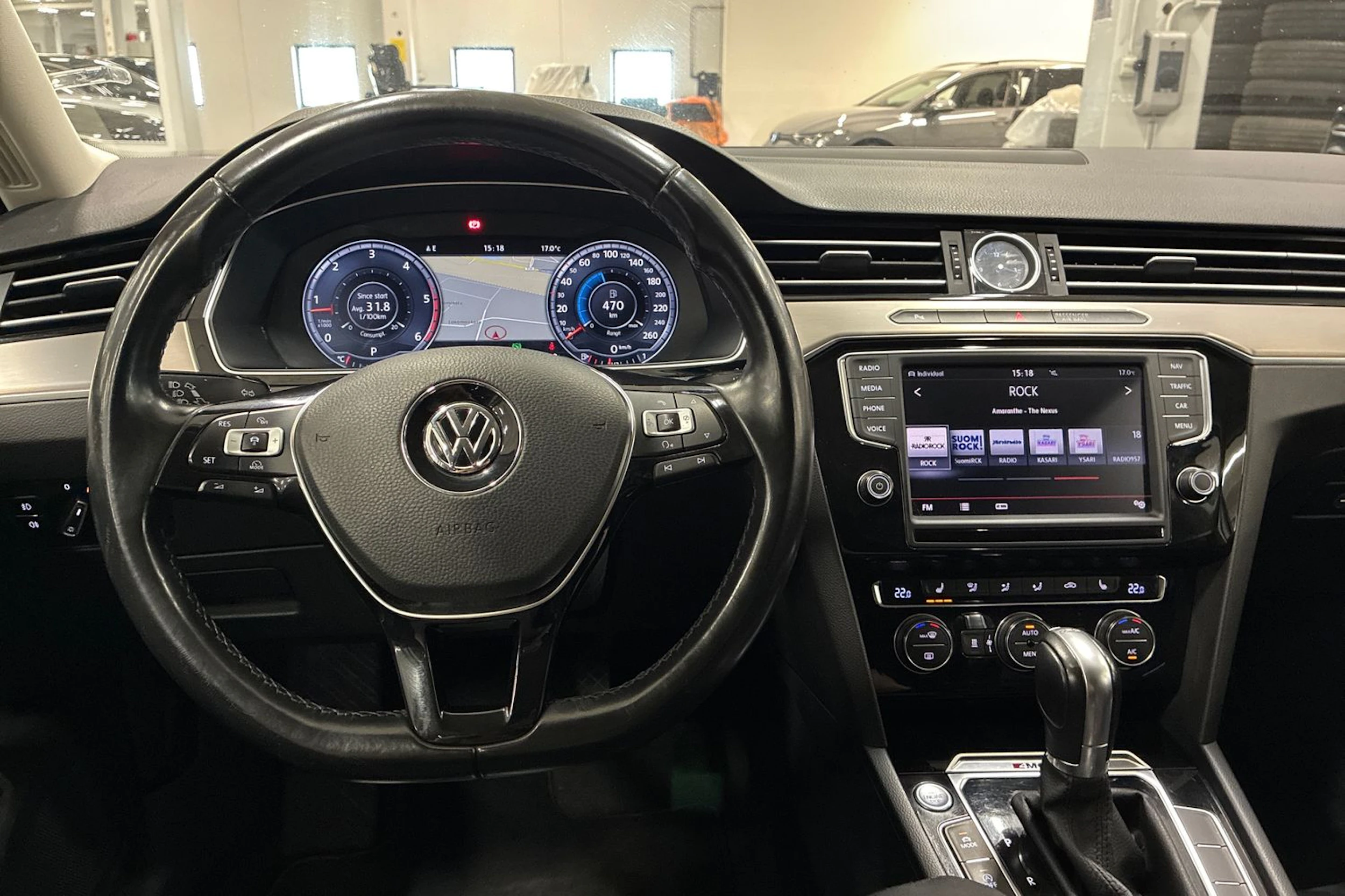 Valkoinen Volkswagen PASSAT 2015 kuva 12.
