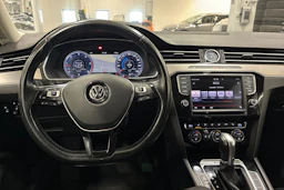 Valkoinen Volkswagen PASSAT 2015 kuva 12.