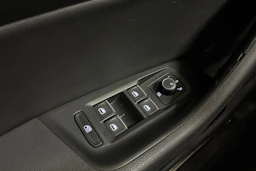 Valkoinen Volkswagen PASSAT 2015 kuva 17.