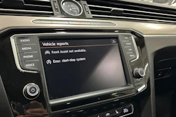 Valkoinen Volkswagen PASSAT 2015 kuva 25.