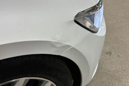 Valkoinen Volkswagen PASSAT 2015 kuva 30.