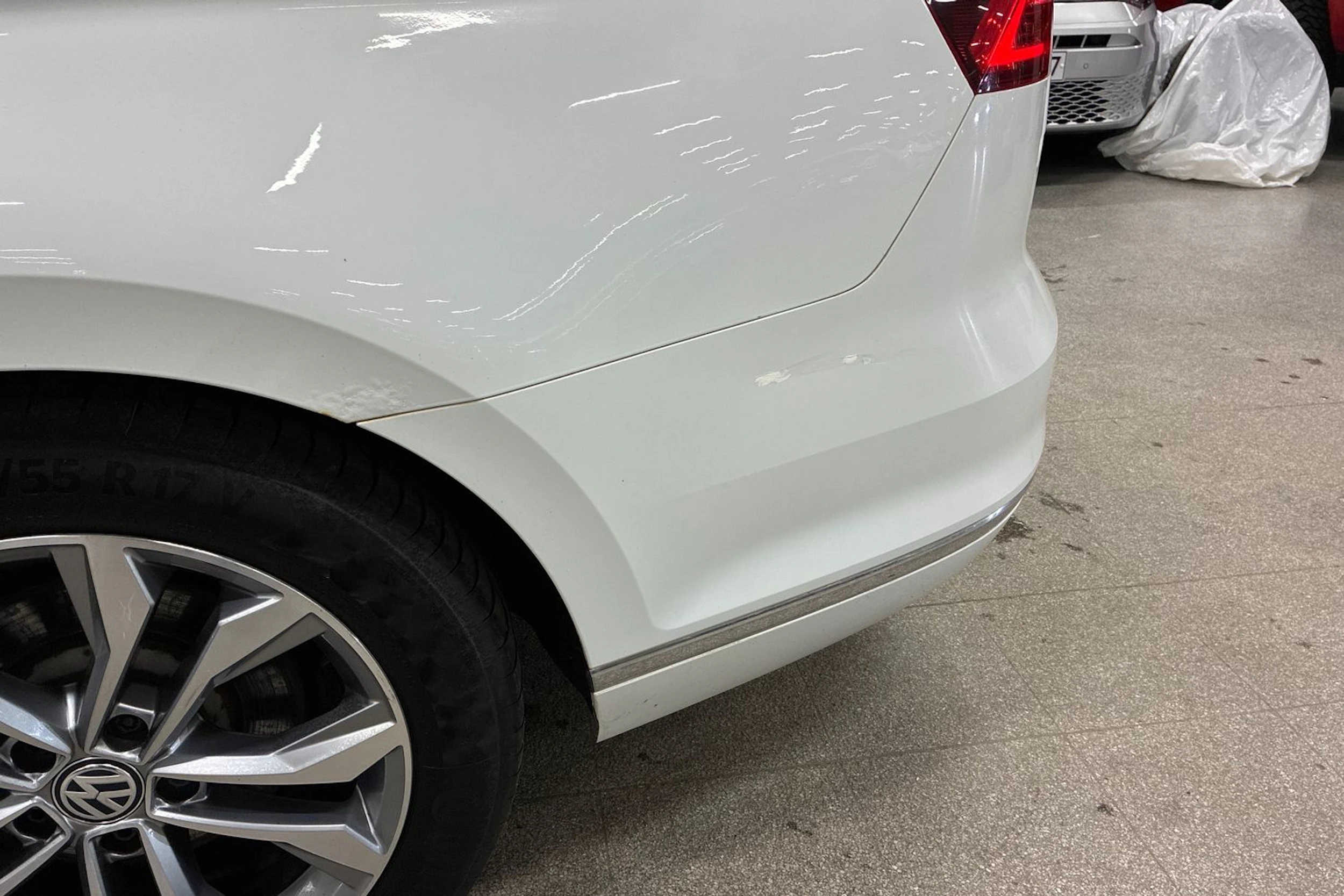 Valkoinen Volkswagen PASSAT 2015 kuva 33.