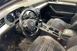Musta Volkswagen PASSAT 2015 kuva 3.
