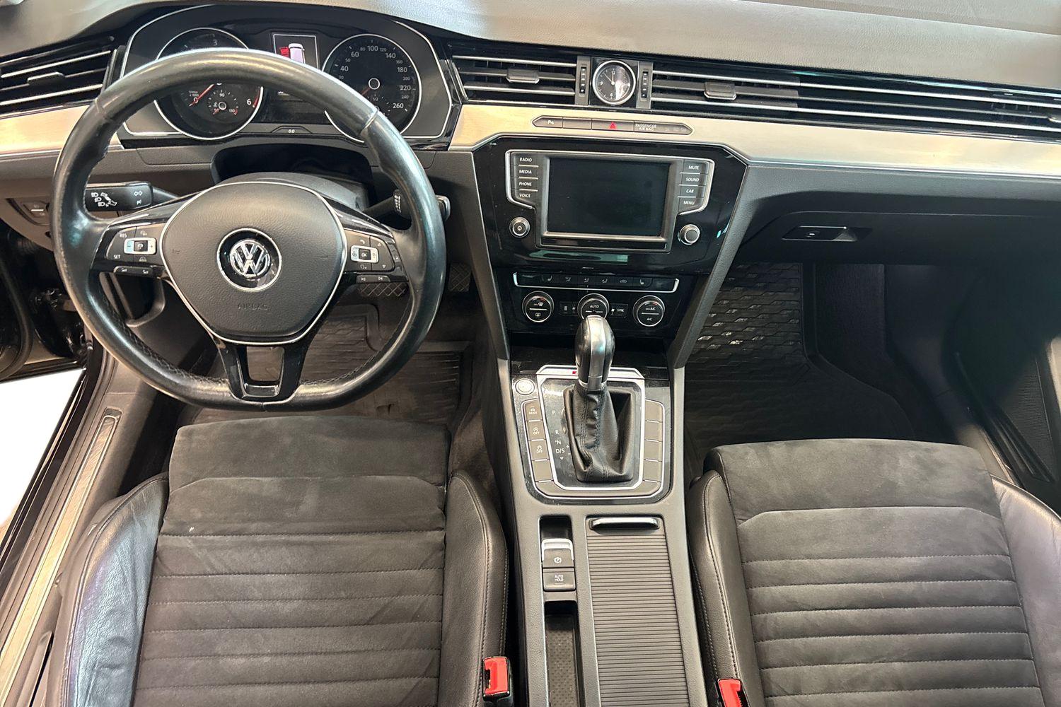 Volkswagen Passat 2015, kuva 7/34