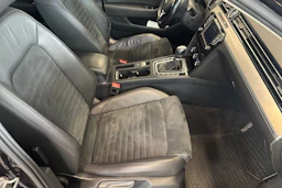 Musta Volkswagen PASSAT 2015 kuva 13.