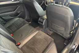 Musta Volkswagen PASSAT 2015 kuva 15.