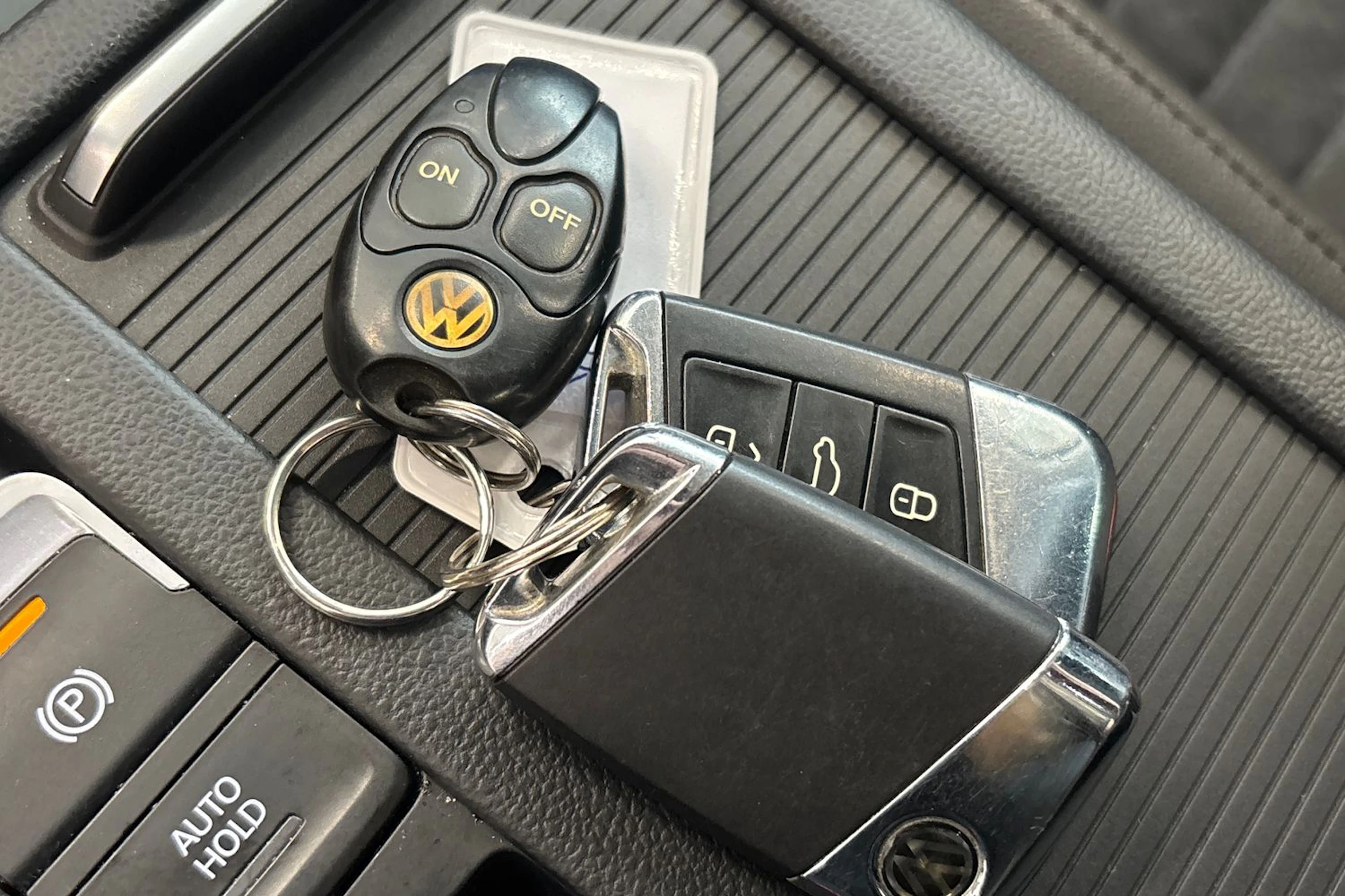Musta Volkswagen PASSAT 2015 kuva 24.