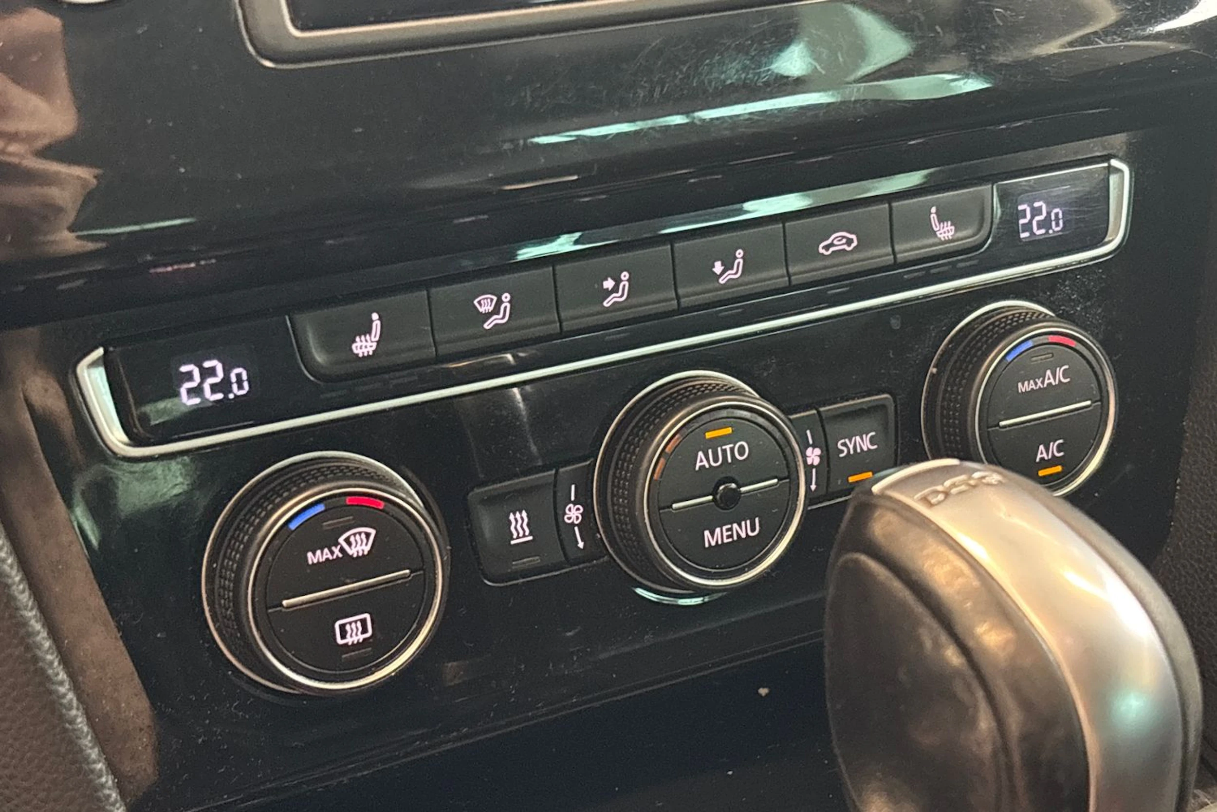 Musta Volkswagen PASSAT 2015 kuva 26.