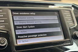 Musta Volkswagen PASSAT 2015 kuva 28.