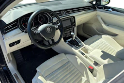 musta Volkswagen Passat 2016 kuva 3.