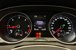 musta Volkswagen Passat 2015 kuva 12.