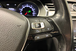 musta Volkswagen Passat 2015 kuva 14.