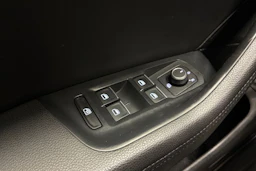 musta Volkswagen Passat 2015 kuva 16.