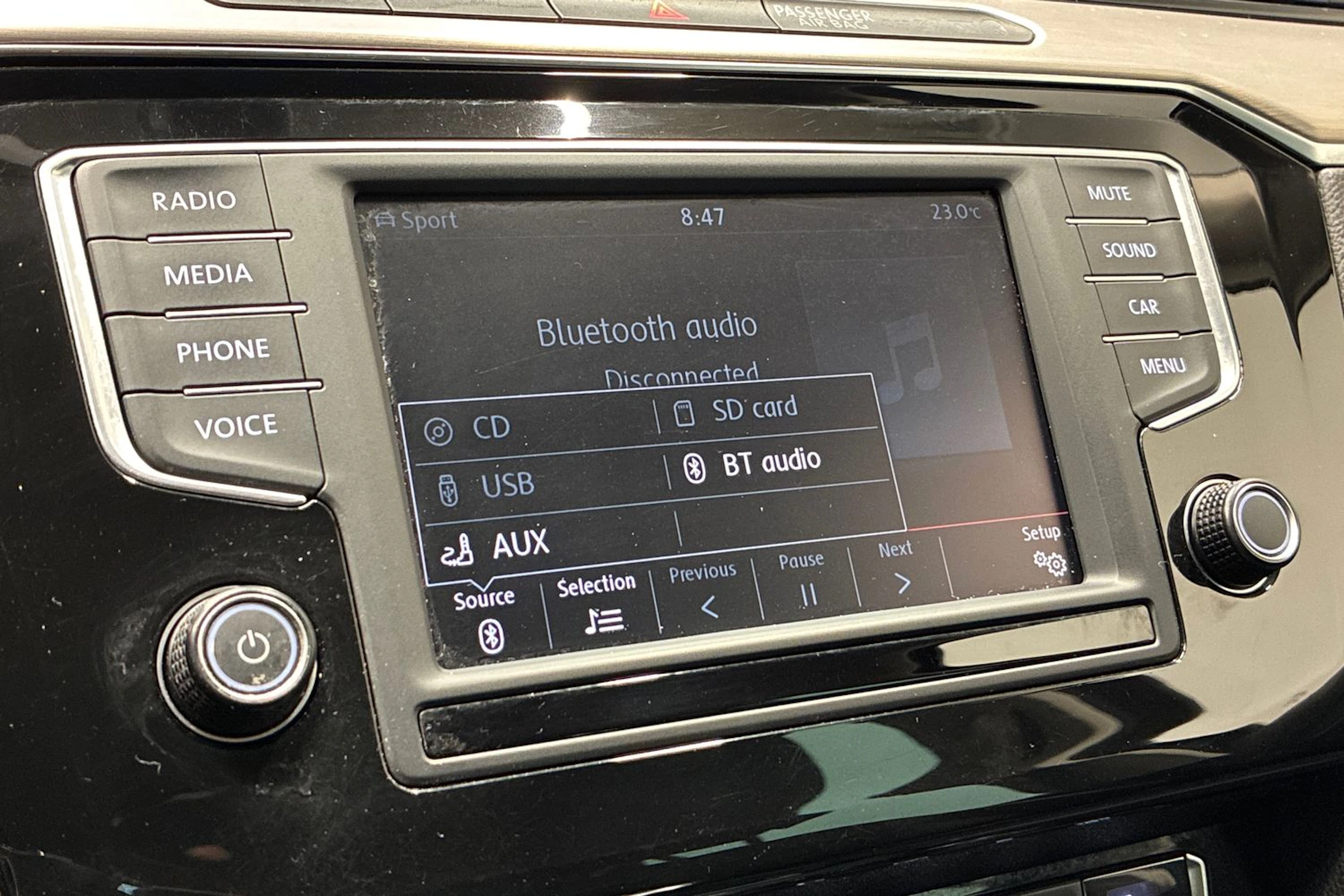 musta Volkswagen Passat 2015 kuva 22.