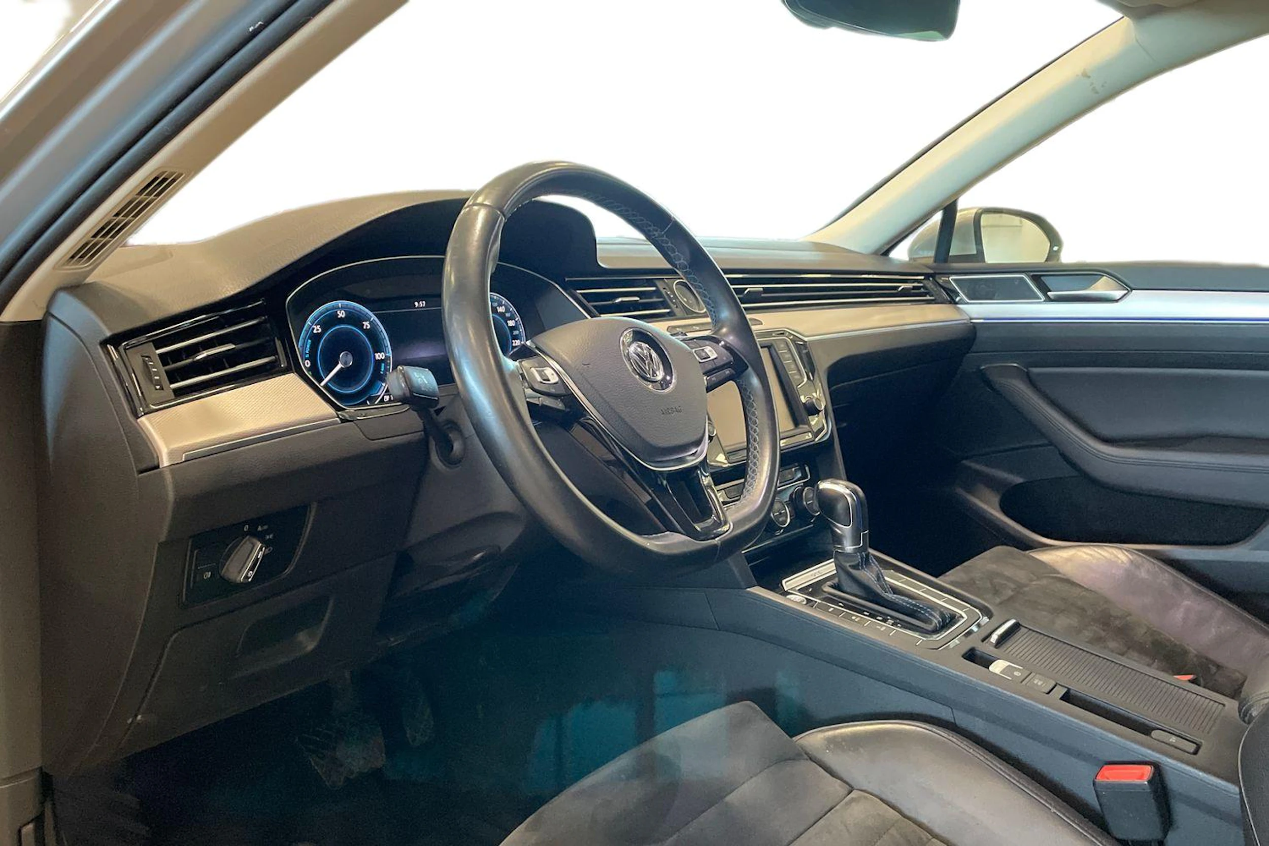 met. hopea Volkswagen Passat 2015 kuva 6.