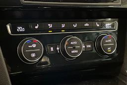 met. hopea Volkswagen Passat 2015 kuva 24.