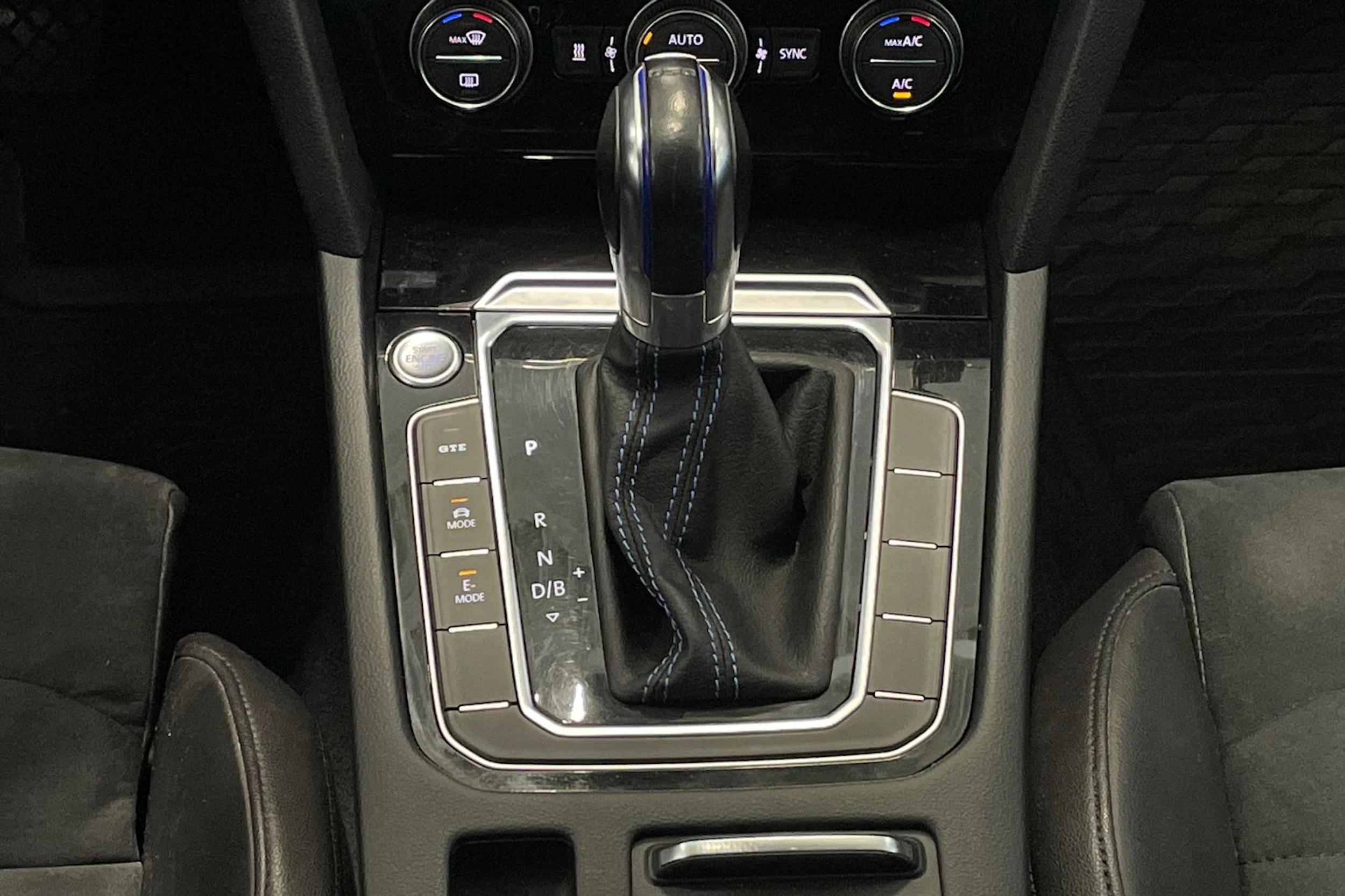 met. hopea Volkswagen Passat 2015 kuva 25.