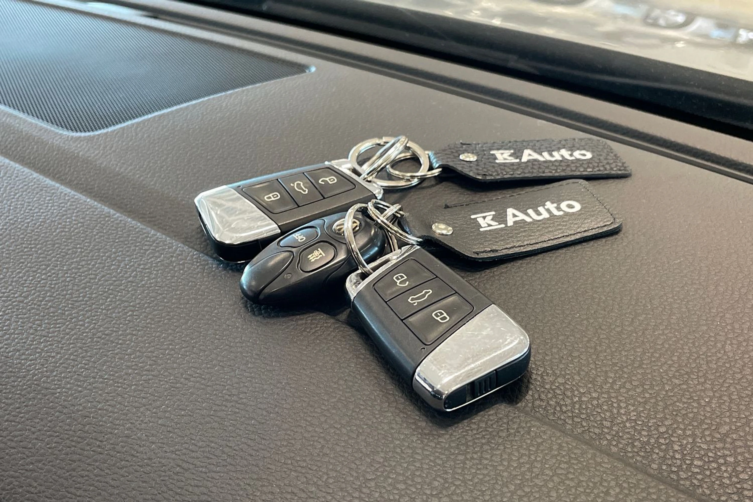 met. hopea Volkswagen Passat 2015 kuva 32.
