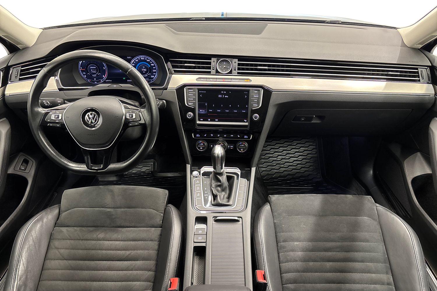 Volkswagen Passat 2016, kuva 7/26