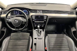 met. musta Volkswagen Passat 2016 kuva 7.