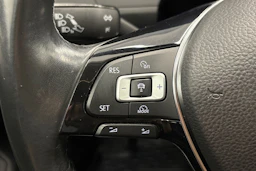 met. musta Volkswagen Passat 2016 kuva 14.