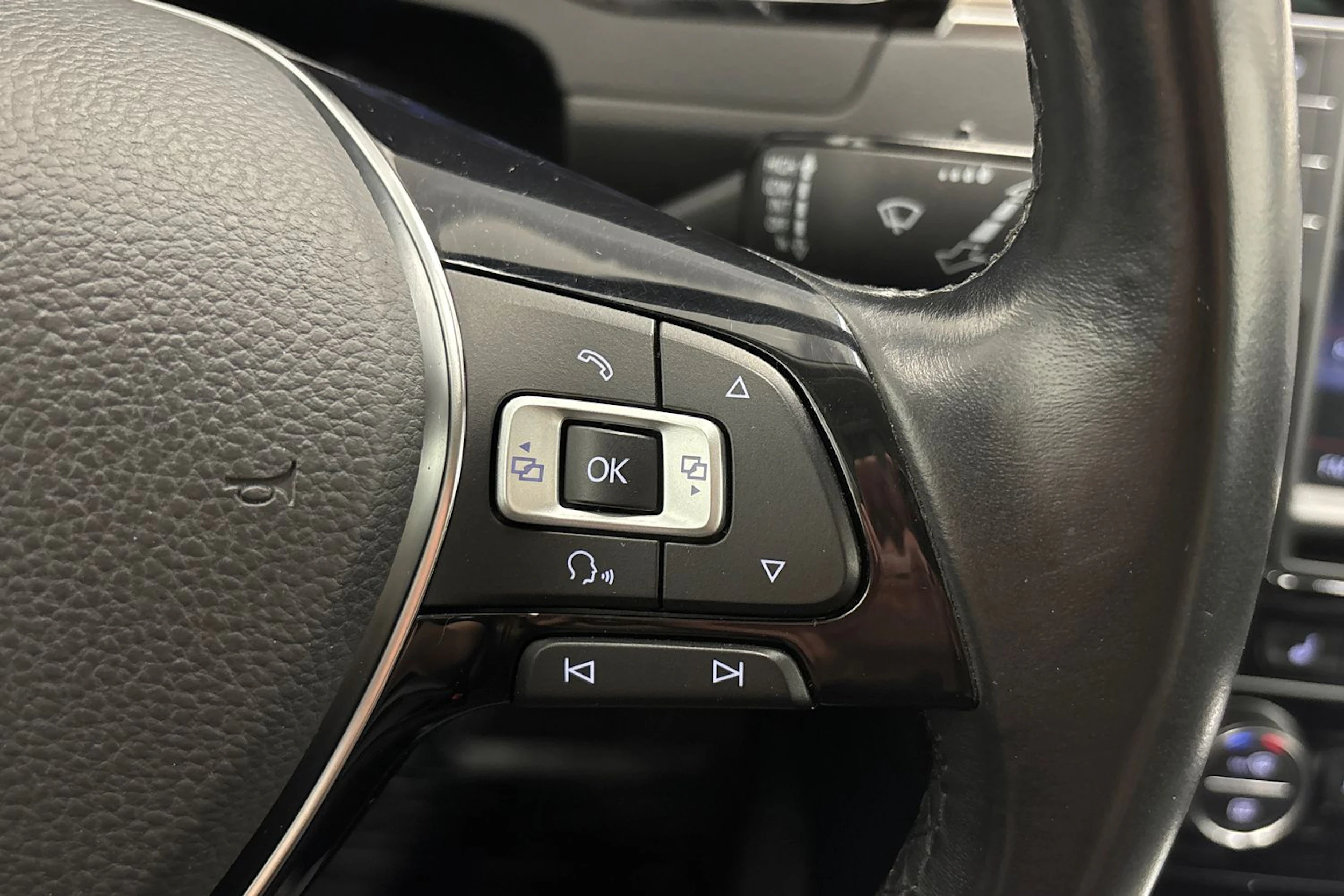 met. musta Volkswagen Passat 2016 kuva 15.