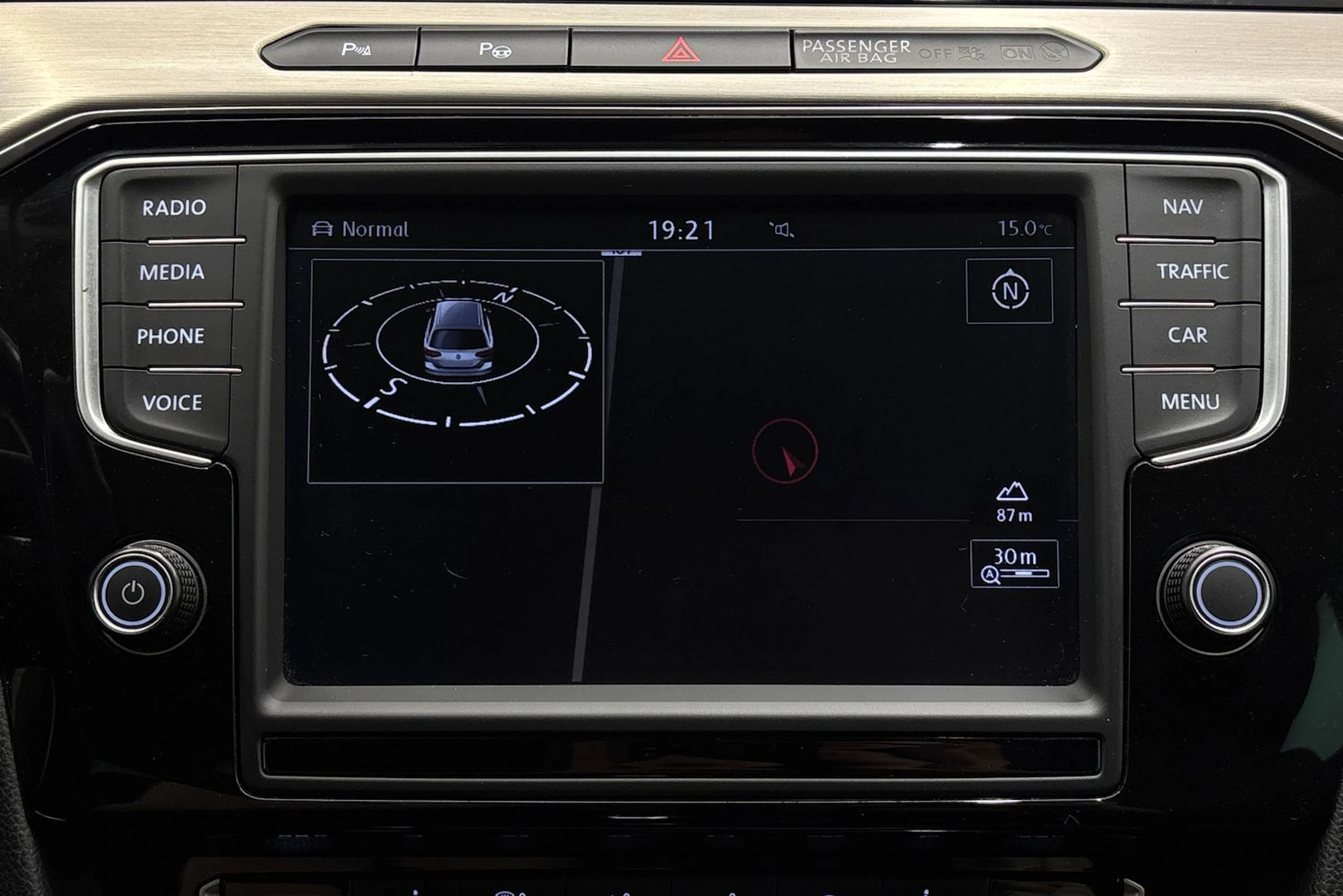 met. musta Volkswagen Passat 2016 kuva 19.